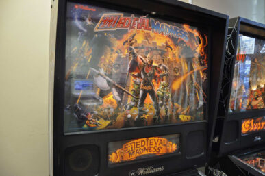 Medieval Madness Pinball Machine - Image 5