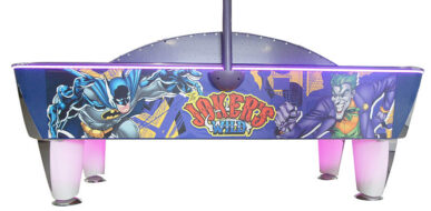 DC Comics Jokers Wild Air Hockey - Image 2